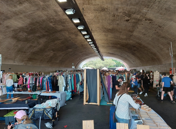 Kirribilli fashion markets