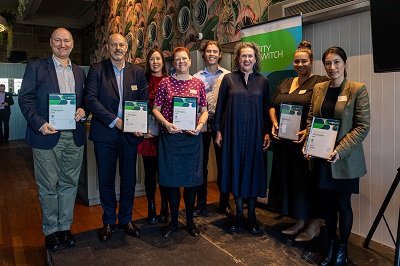 Mayor Zoë Baker and CitySwitch Champions, holding their certificates