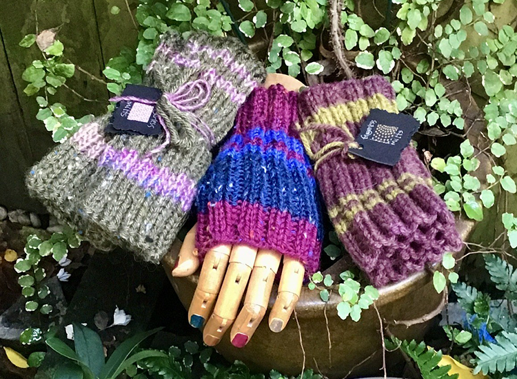 knitted woolen gloves